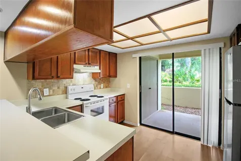 135 Woodlake Wynde Oldsmar FL 34677