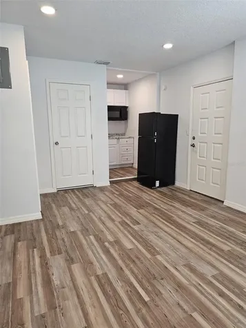 1216 Dickens Avenue Orlando FL 32809