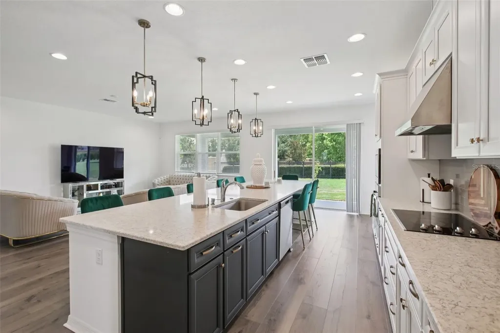 9508 Pyrenees Place Seffner FL 33584