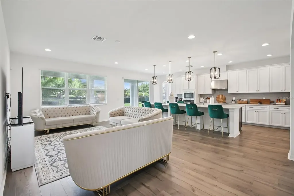 9508 Pyrenees Place Seffner FL 33584