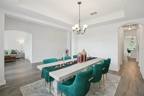 9508 Pyrenees Place Seffner FL 33584