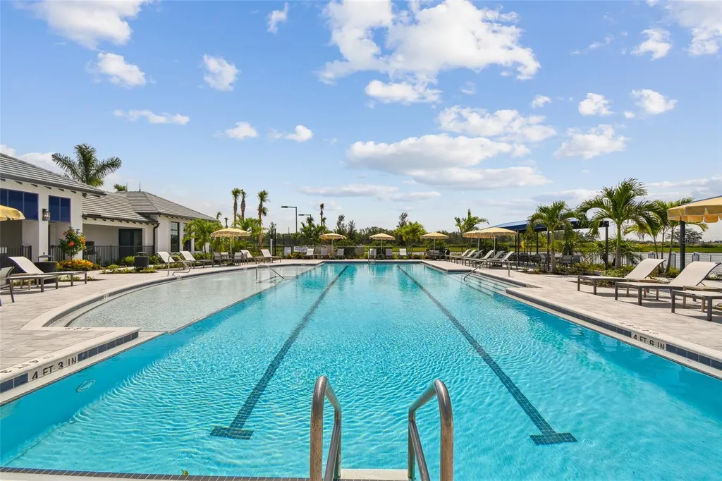 18181 Cherished Loop Bradenton FL 34211