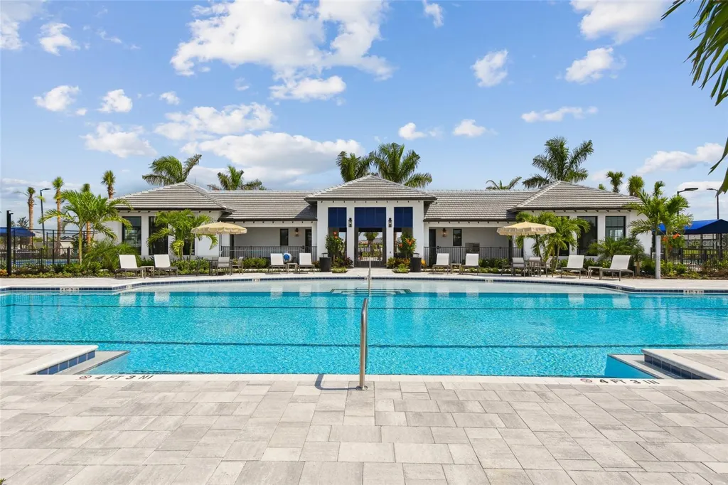18181 Cherished Loop Bradenton FL 34211