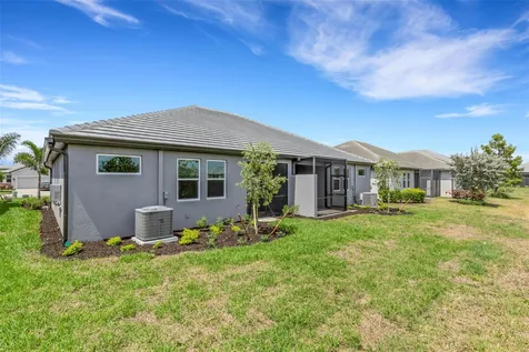 18181 Cherished Loop Bradenton FL 34211