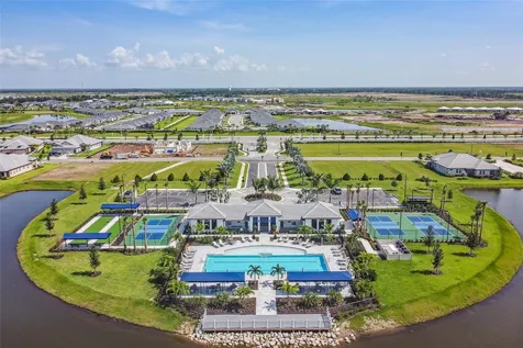 18181 Cherished Loop Bradenton FL 34211