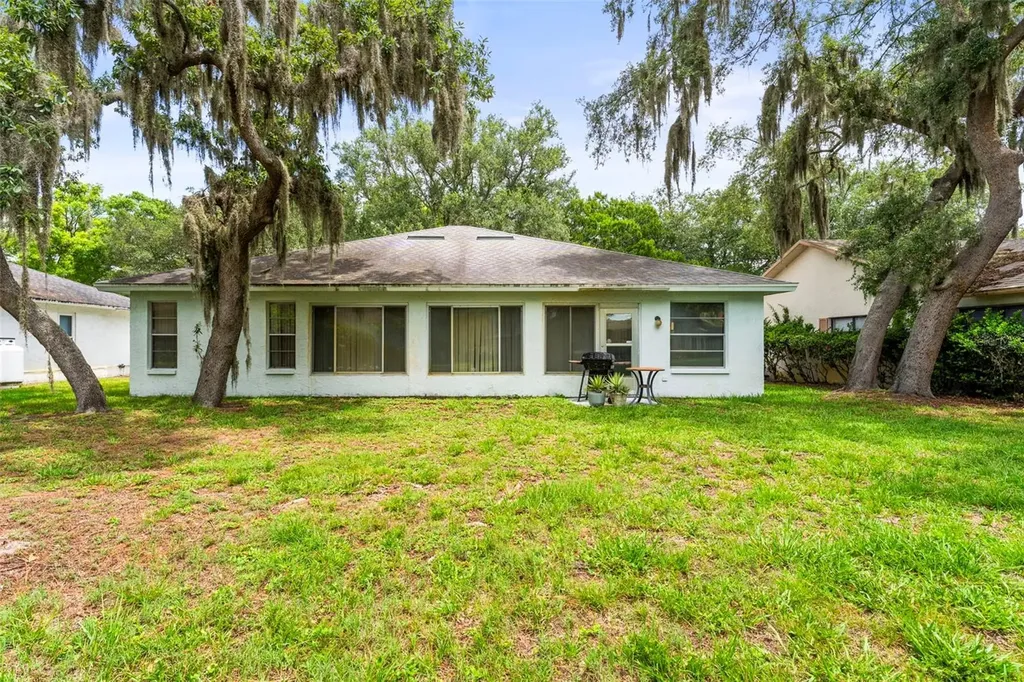3550 Oak Lake Drive Palm Harbor FL 34684