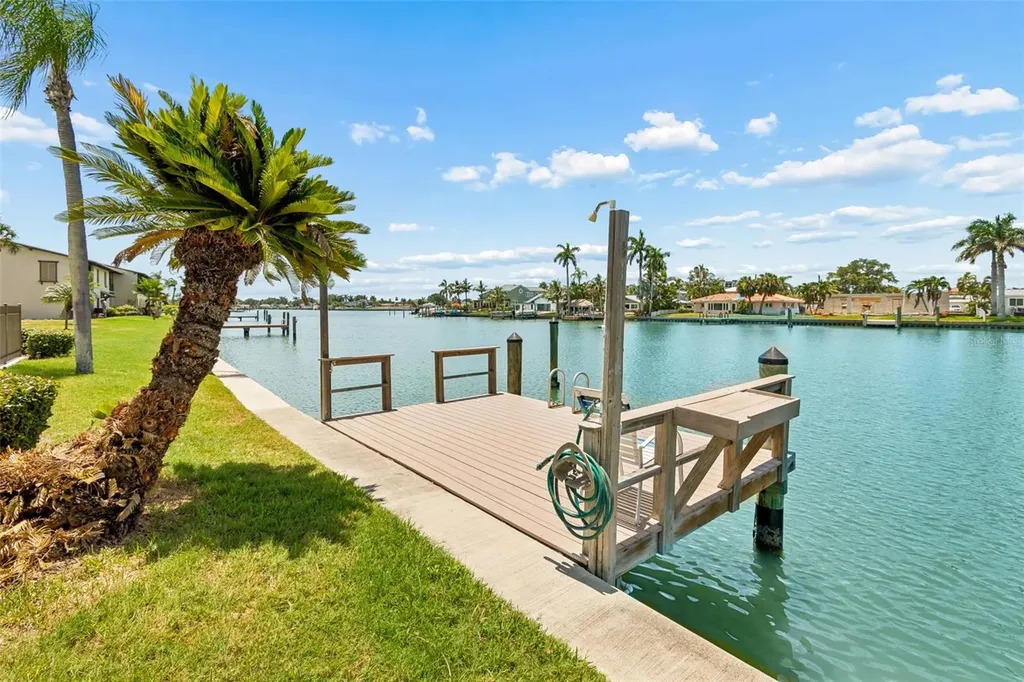 505 Plaza Seville Court Treasure Island FL 33706
