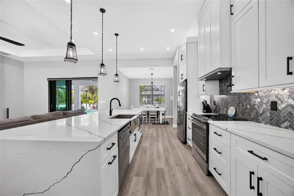 4700 NW 38th Avenue Cape Coral FL 33993