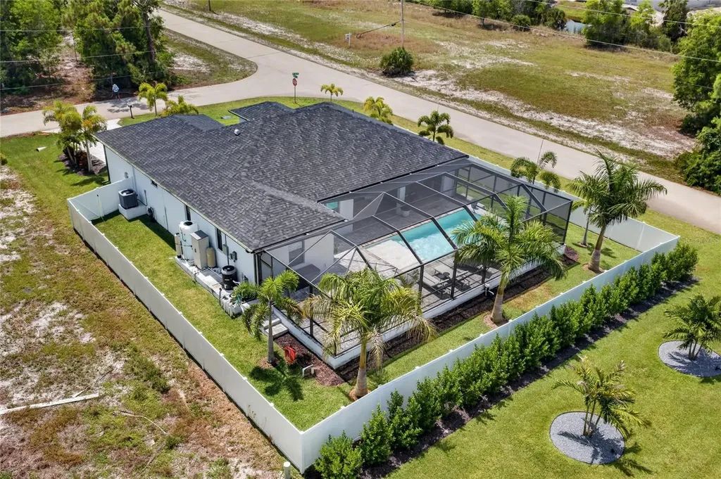 4700 NW 38th Avenue Cape Coral FL 33993