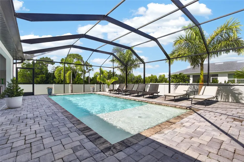 4700 NW 38th Avenue Cape Coral FL 33993