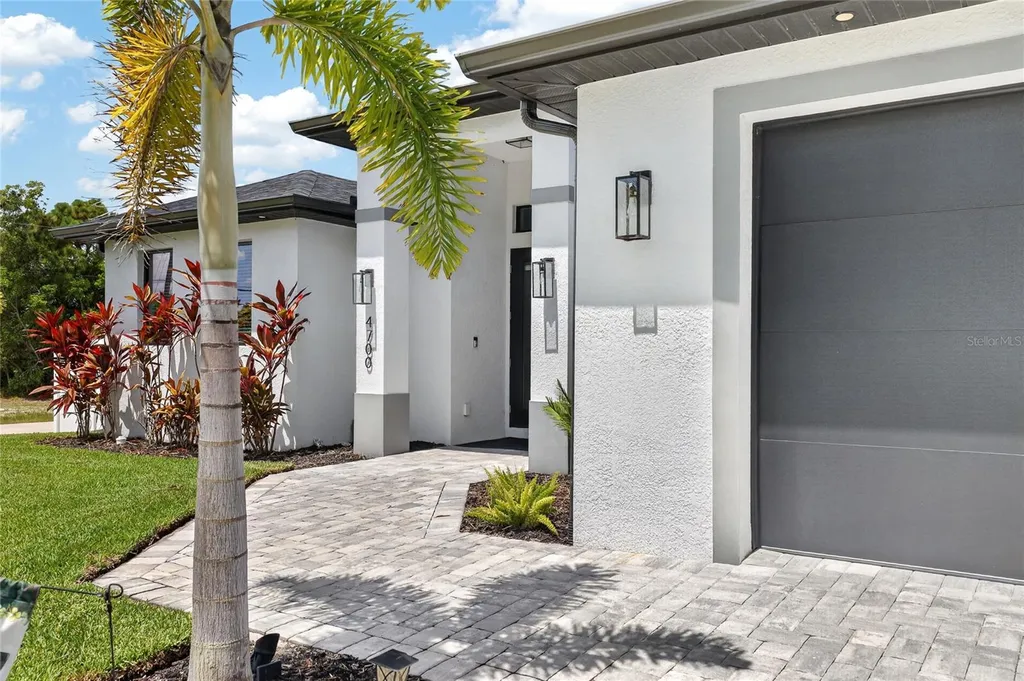 4700 NW 38th Avenue Cape Coral FL 33993