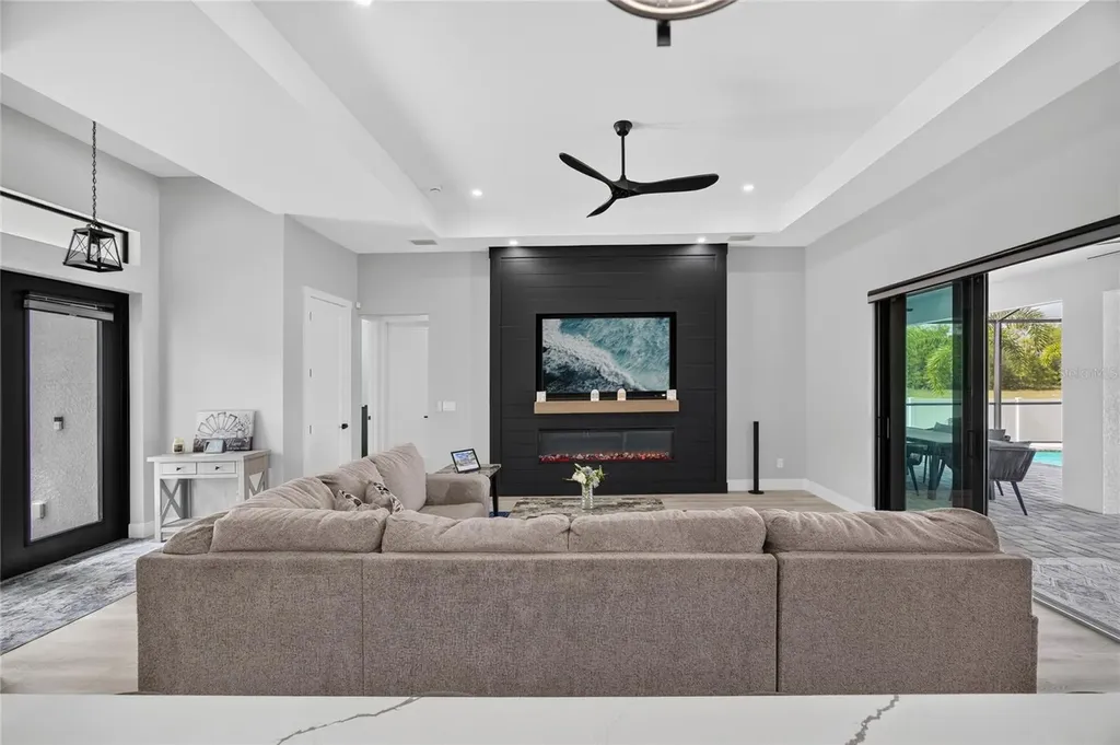 4700 NW 38th Avenue Cape Coral FL 33993