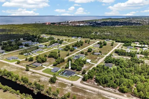 4700 NW 38th Avenue Cape Coral FL 33993