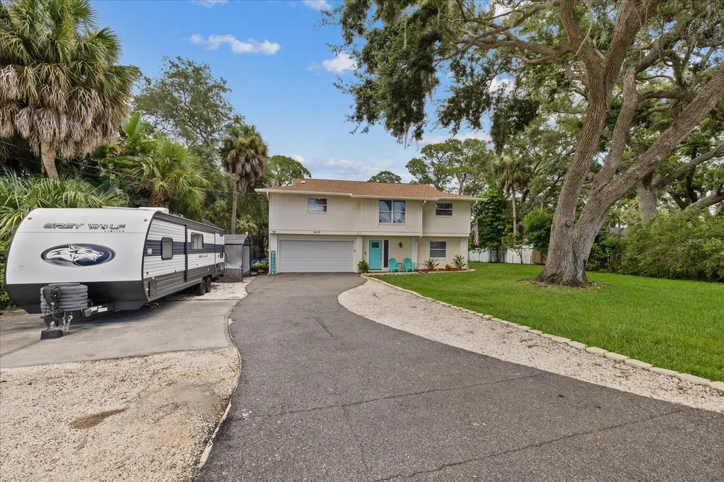 1410 Riverside Drive Tarpon Springs FL 34689