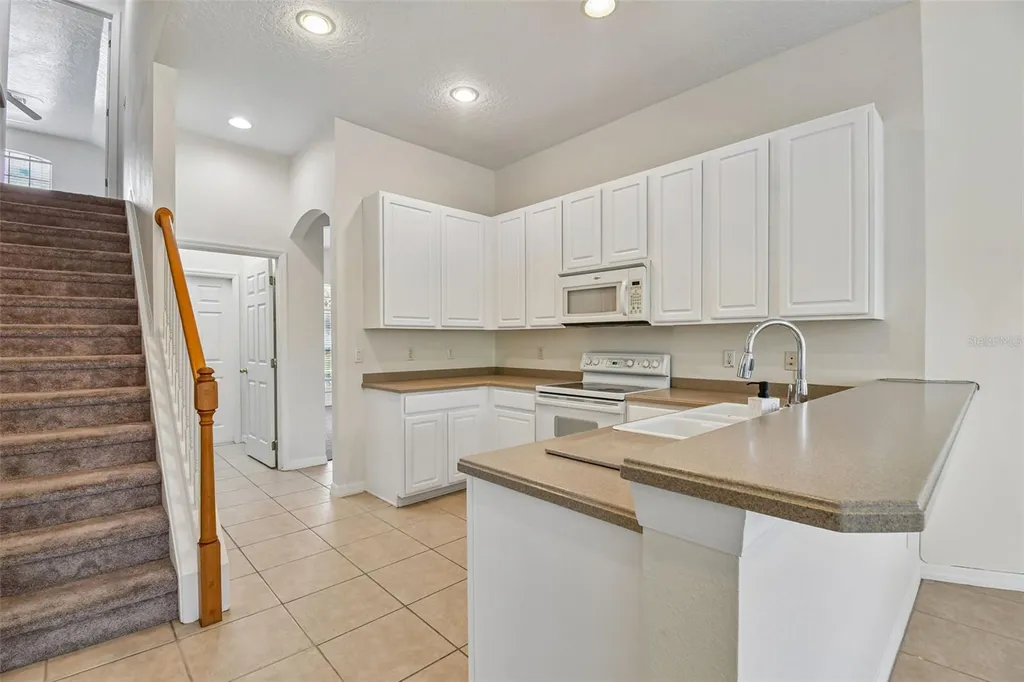 2337 Treymore Drive Orlando FL 32825
