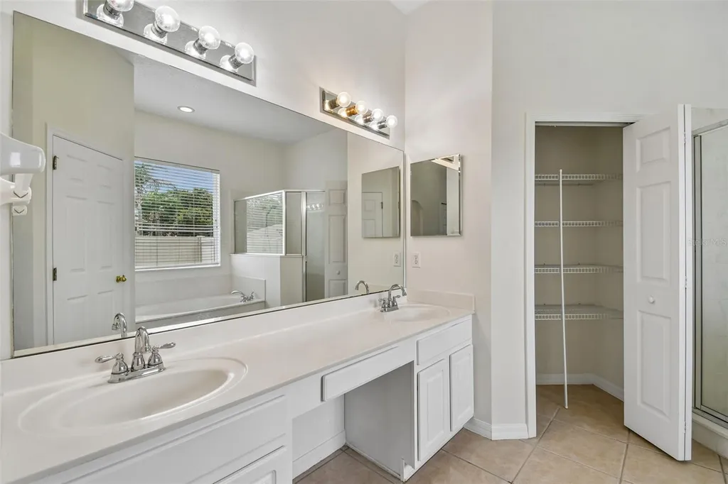 2337 Treymore Drive Orlando FL 32825