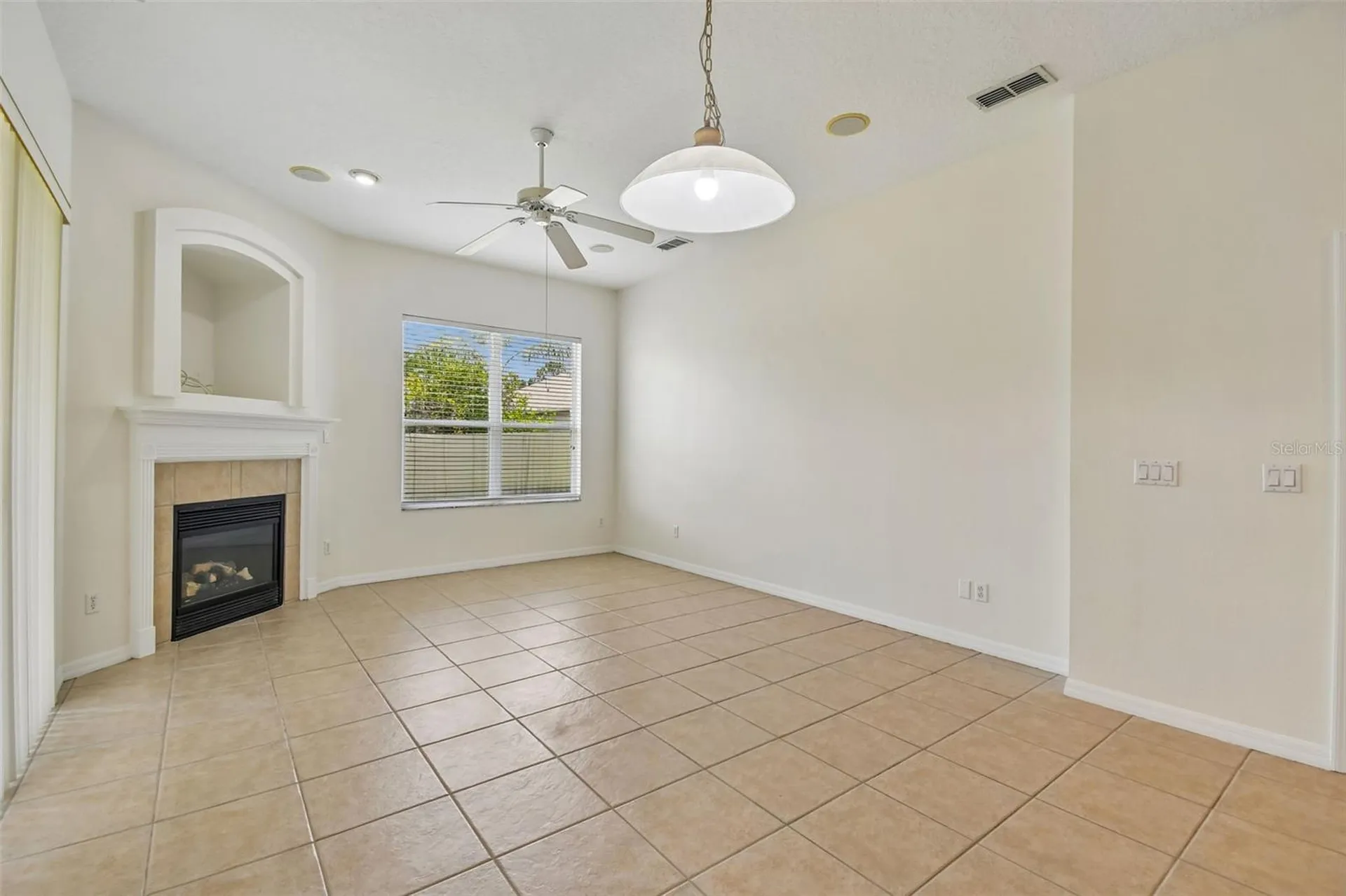 2337 Treymore Drive Orlando FL 32825