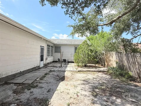 4935 Emerson Avenue S St Petersburg FL 33707