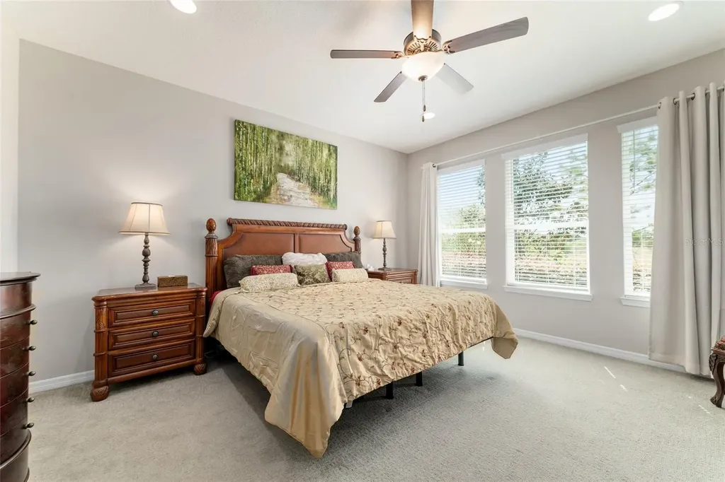 5613 NW 40th Loop Ocala FL 34482
