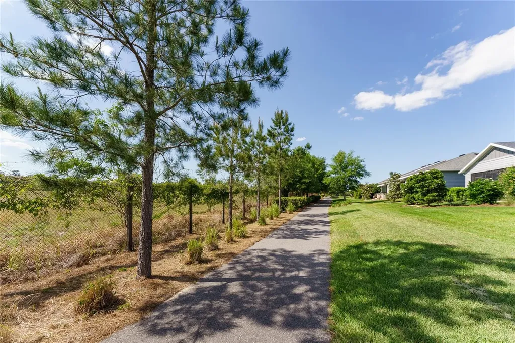 5613 NW 40th Loop Ocala FL 34482