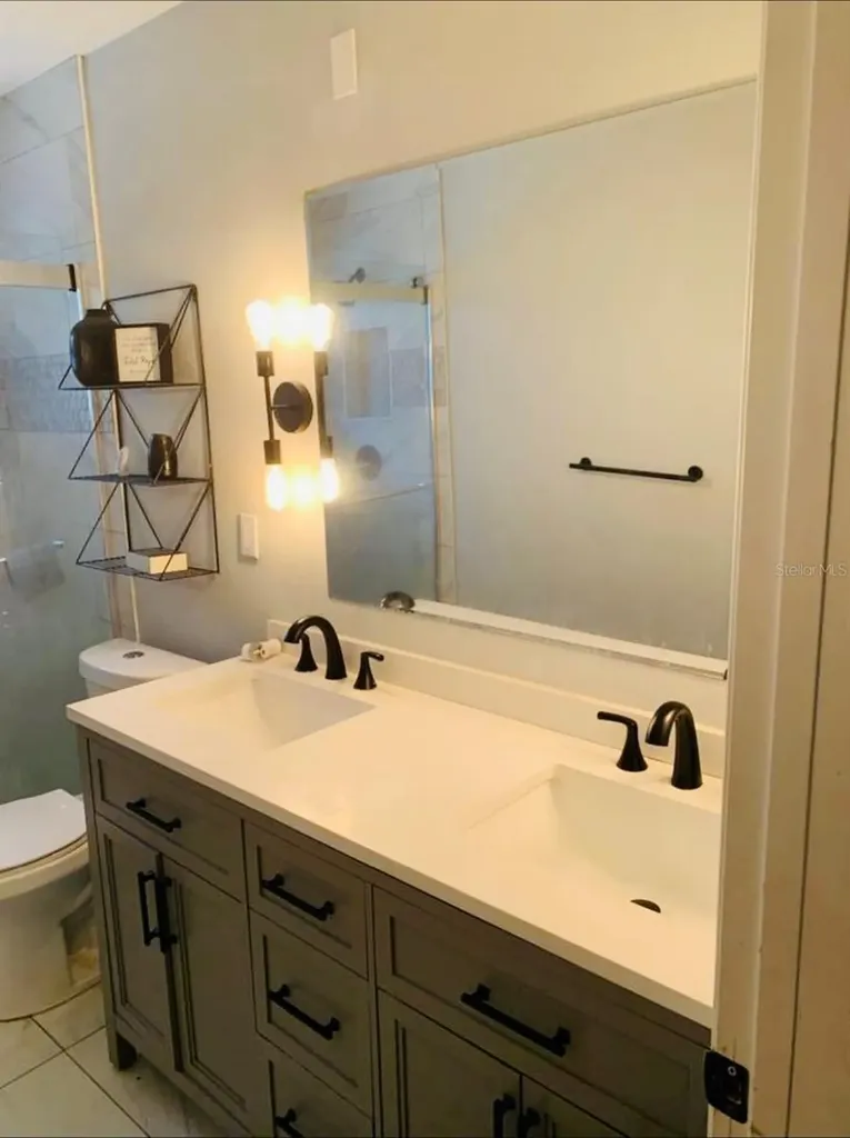 4094 Whiting Drive SE St Petersburg FL 33705