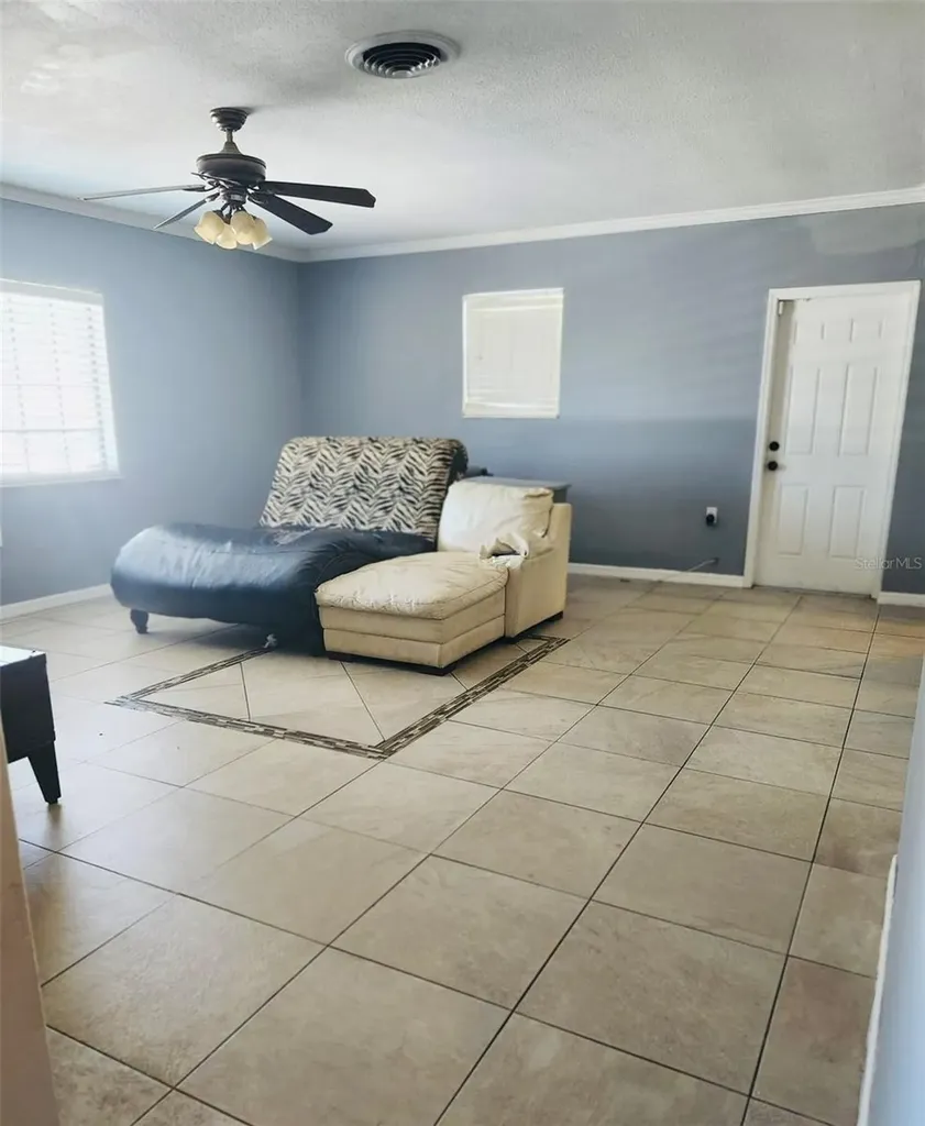4094 Whiting Drive SE St Petersburg FL 33705