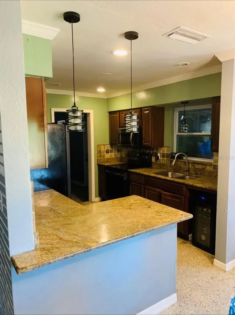4094 Whiting Drive SE St Petersburg FL 33705