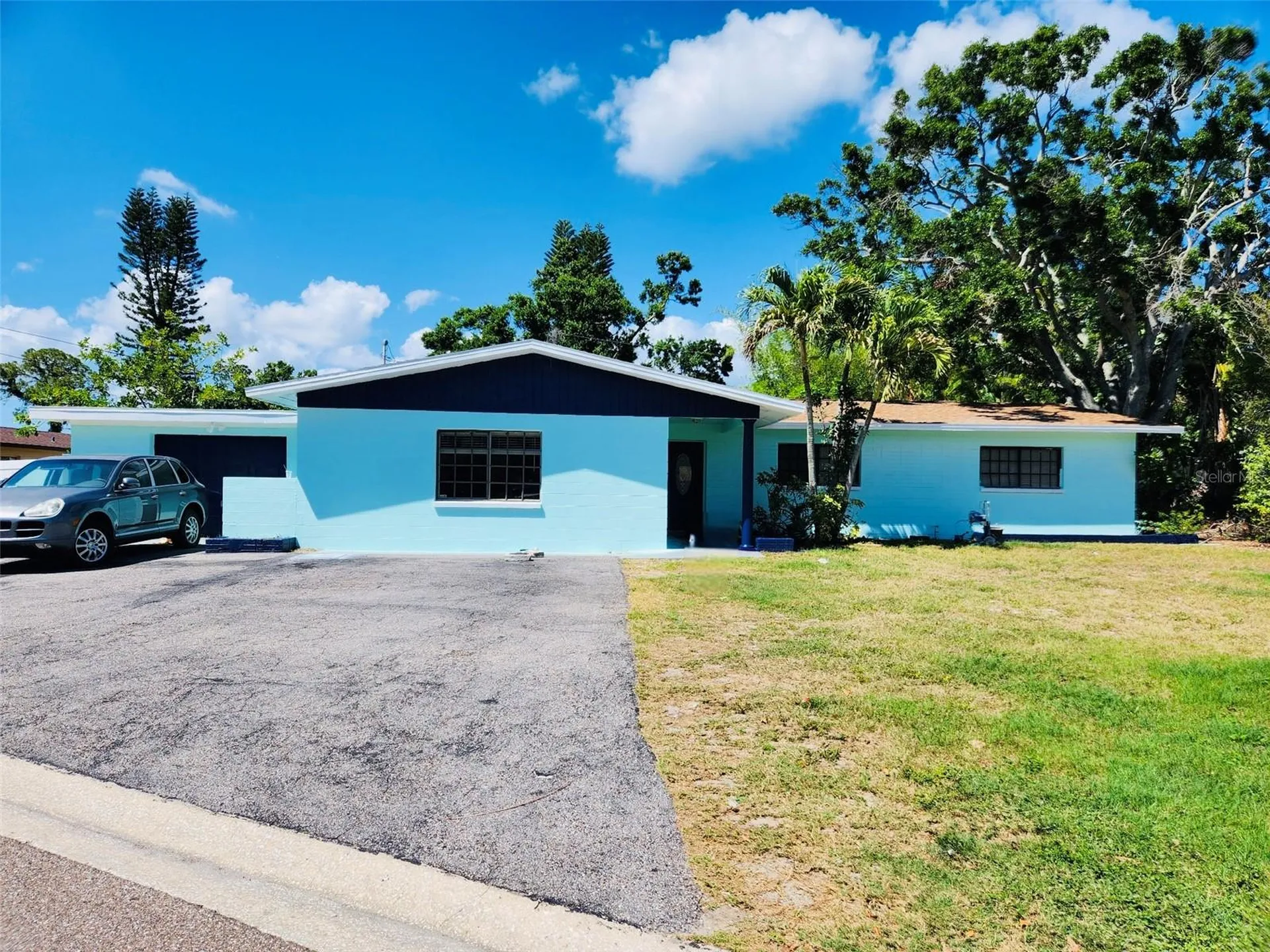 4094 Whiting Drive SE St Petersburg FL 33705