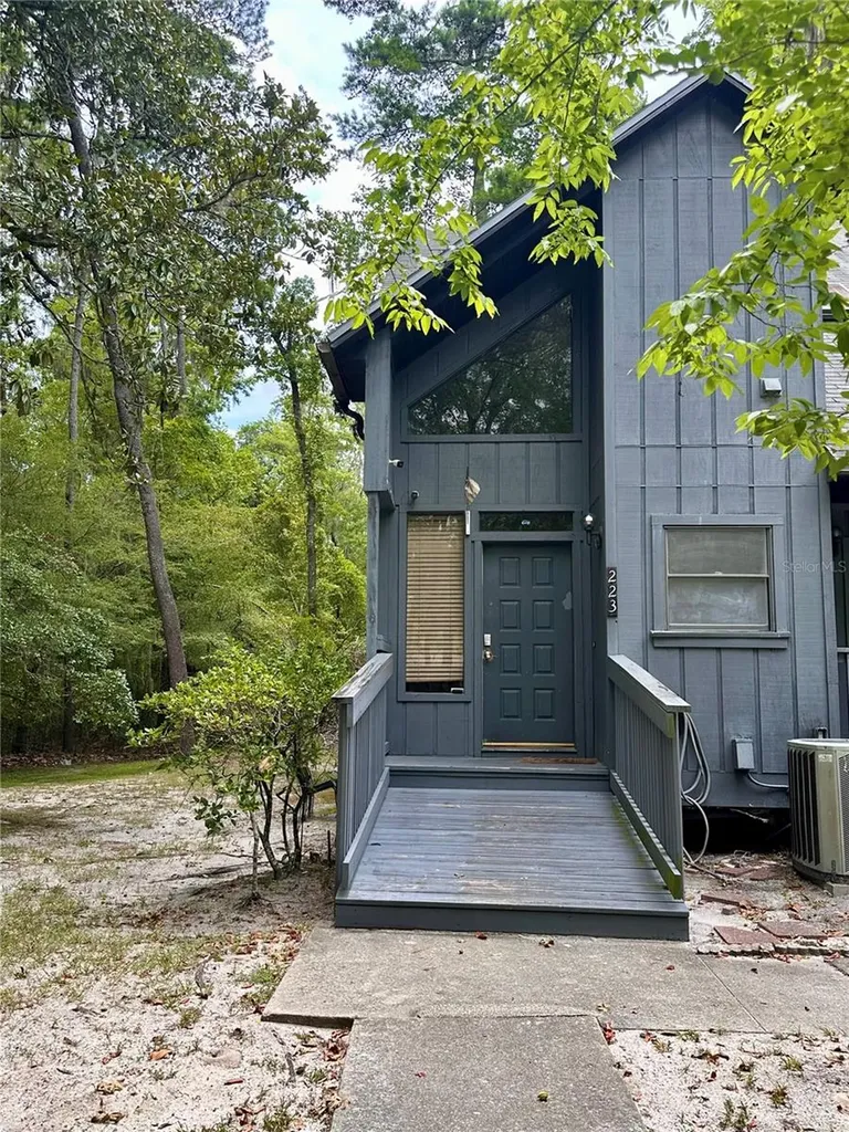 223 NW 34th Street Gainesville FL 32607