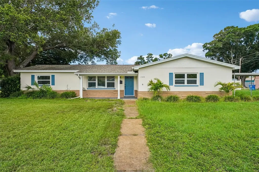 1500 39th Street N St Petersburg FL 33713
