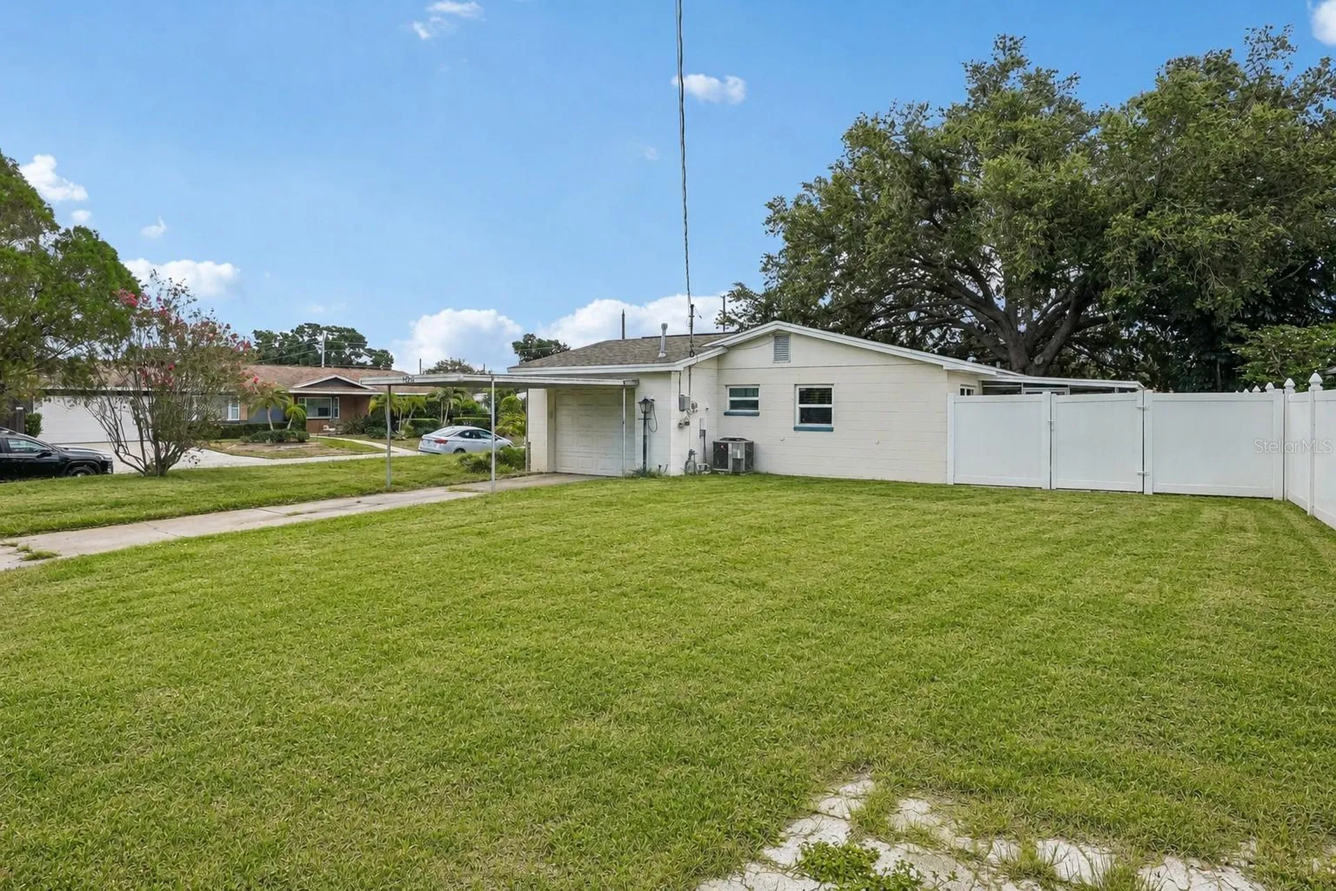 1500 39th Street N St Petersburg FL 33713