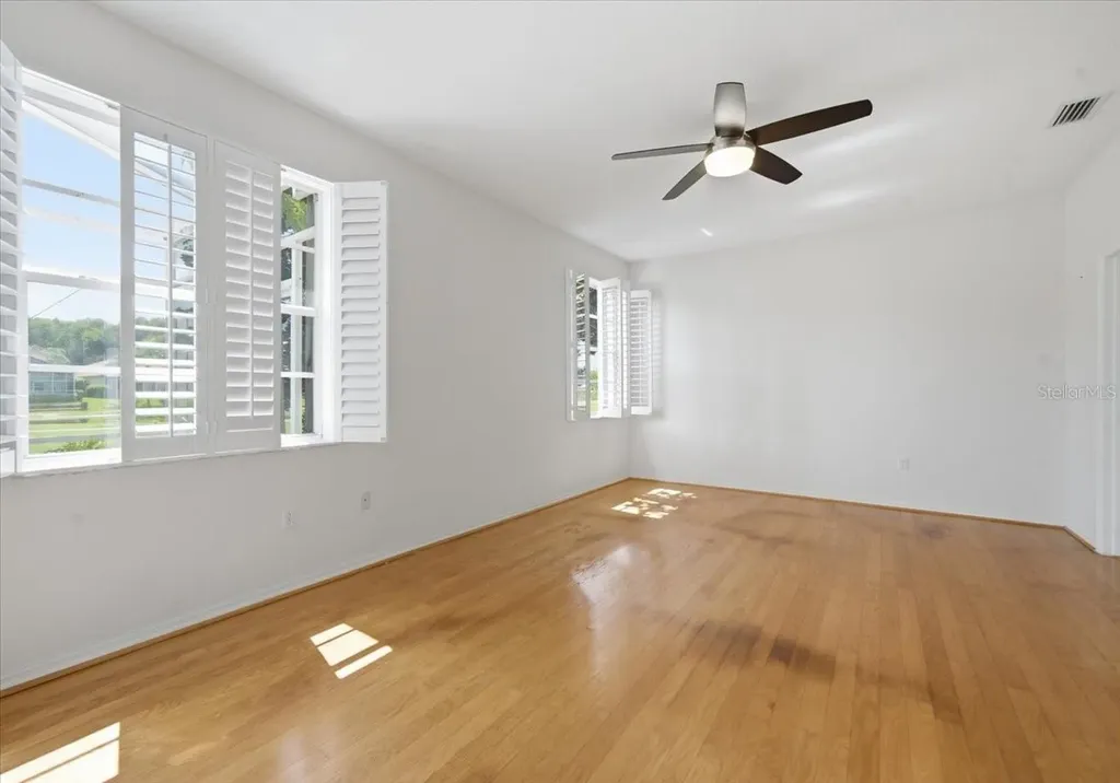 1333 Lindenwood Drive Tarpon Springs FL 34688