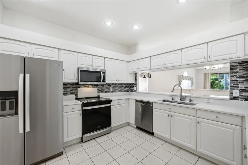 1333 Lindenwood Drive Tarpon Springs FL 34688