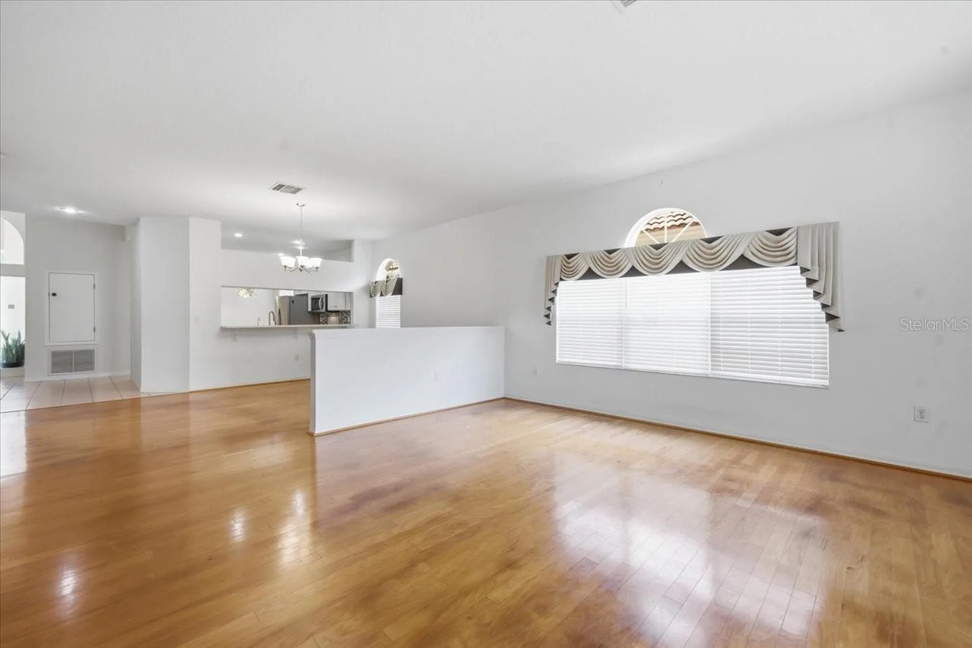 1333 Lindenwood Drive Tarpon Springs FL 34688
