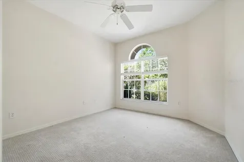 1333 Lindenwood Drive Tarpon Springs FL 34688