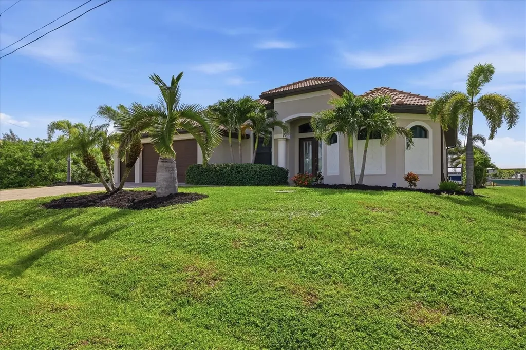 8330 Tracy Circle Port Charlotte FL 33981