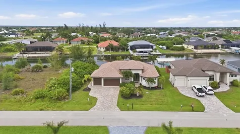 8330 Tracy Circle Port Charlotte FL 33981