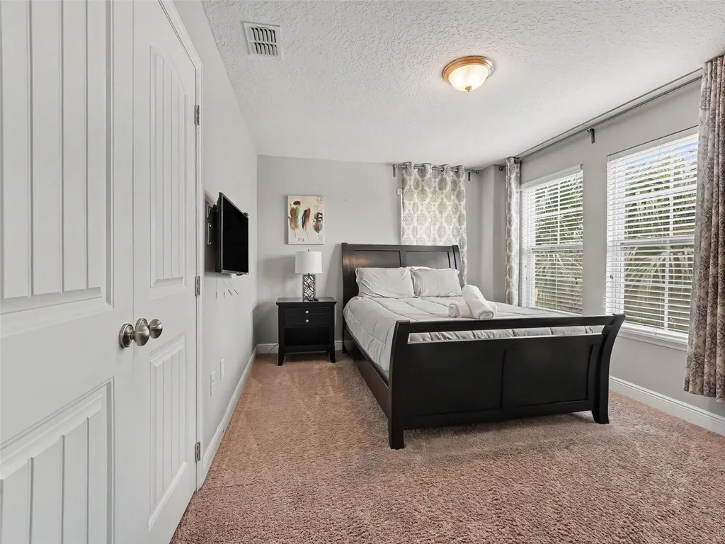 4127 Oak Tree Drive Davenport FL 33837
