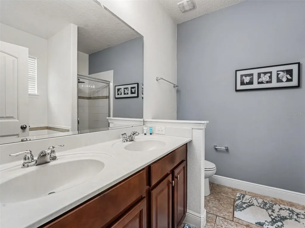 4127 Oak Tree Drive Davenport FL 33837