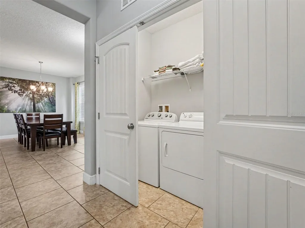 4127 Oak Tree Drive Davenport FL 33837