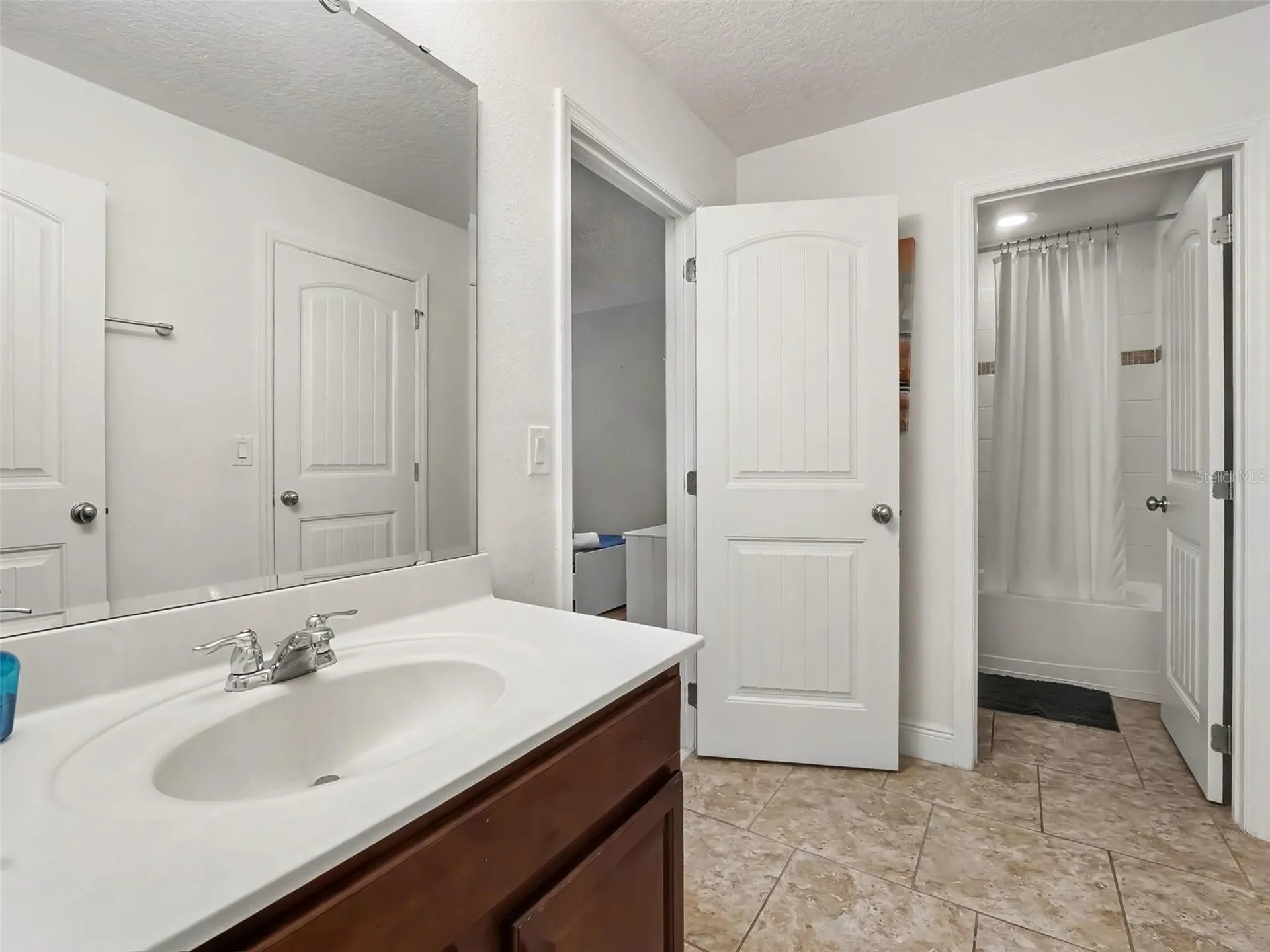 4127 Oak Tree Drive Davenport FL 33837