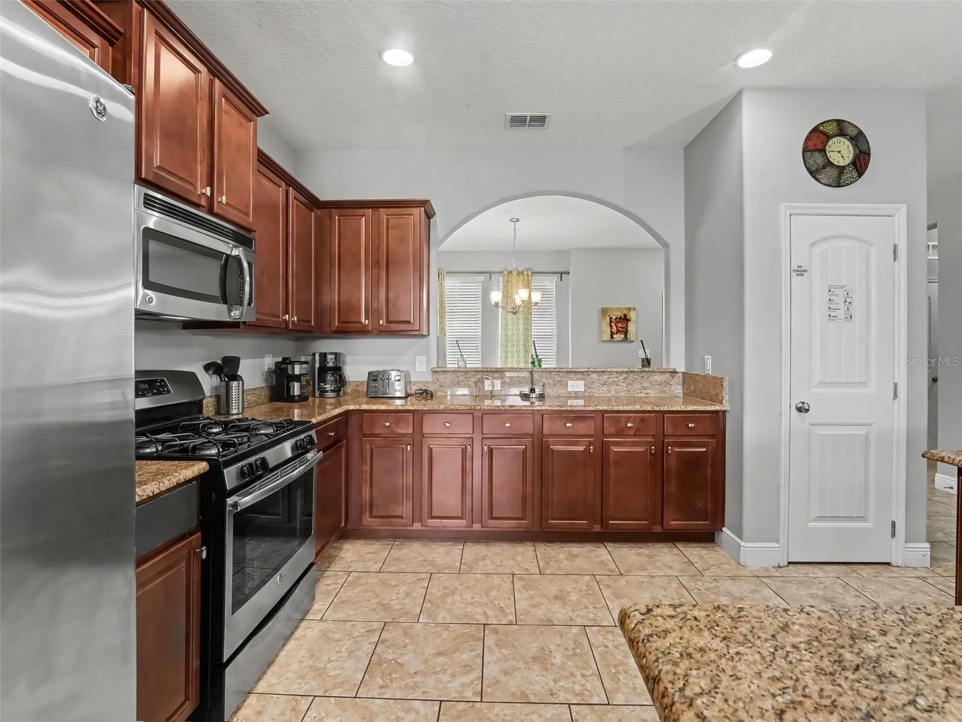 4127 Oak Tree Drive Davenport FL 33837