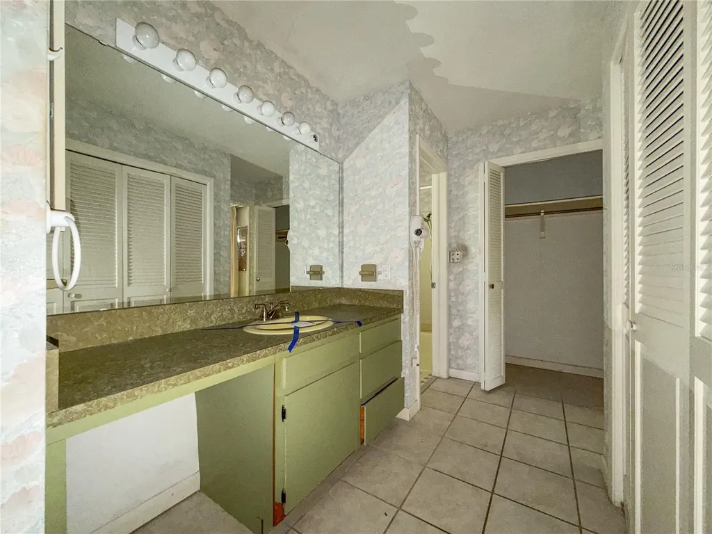 11131 NW 11th Avenue Gainesville FL 32606