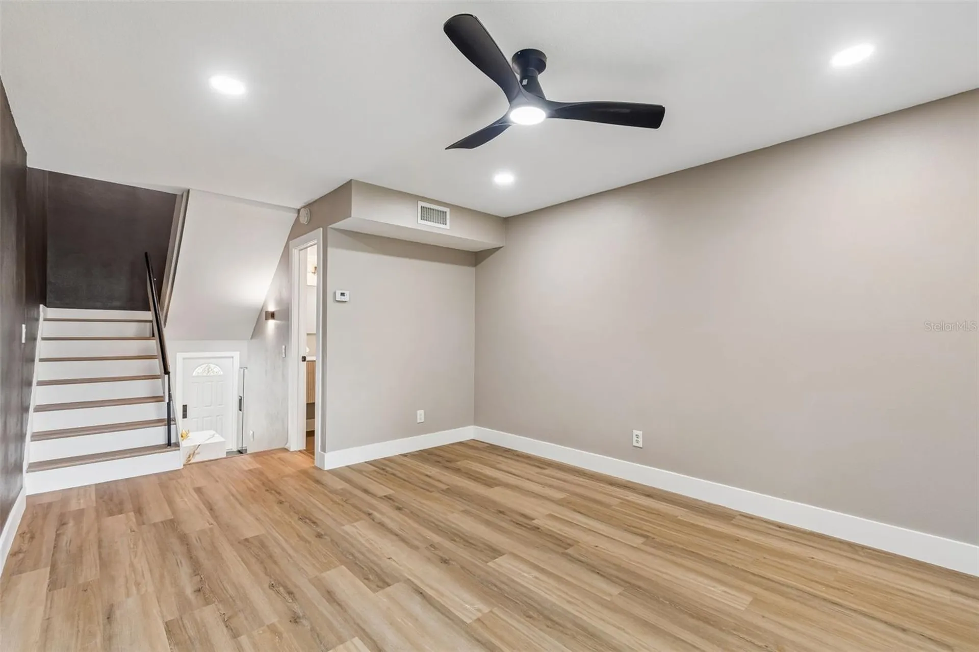 4223 La Palma Court Tampa FL 33611