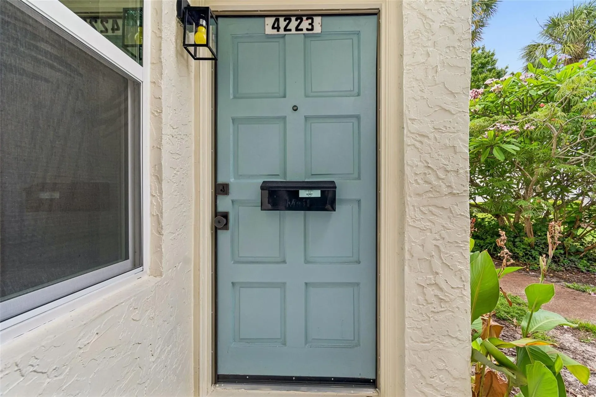 4223 La Palma Court Tampa FL 33611