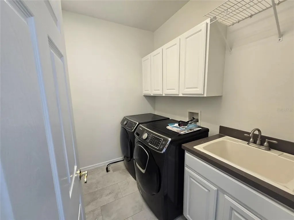 8427 Sailing Loop Lakewood Ranch FL 34202