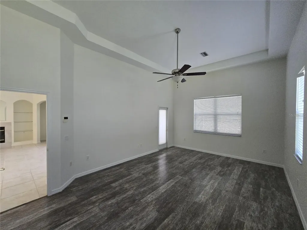 8427 Sailing Loop Lakewood Ranch FL 34202