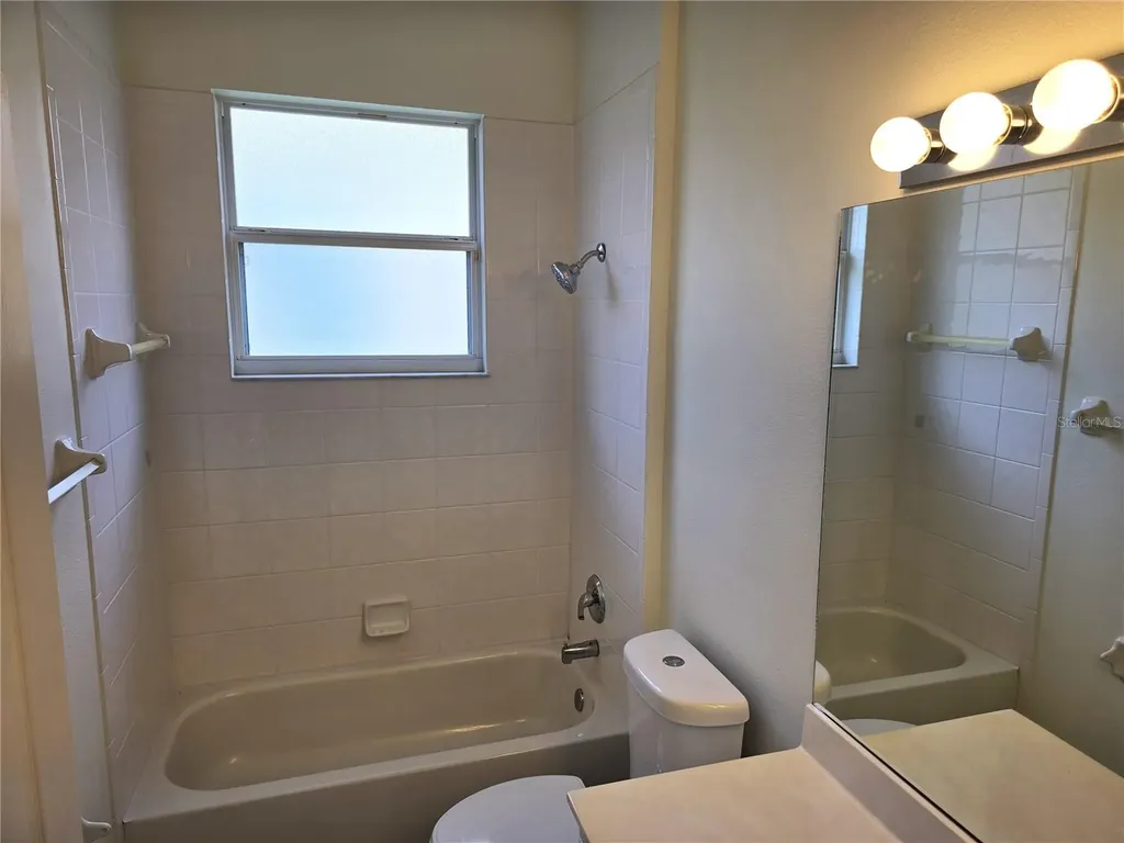 8427 Sailing Loop Lakewood Ranch FL 34202