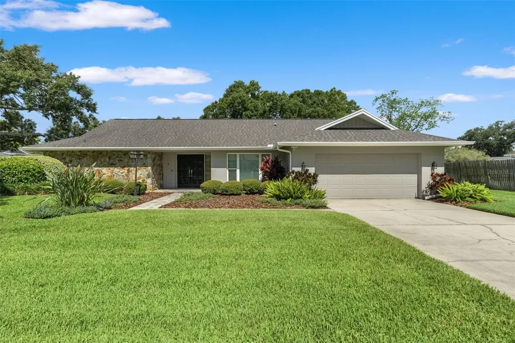 13916 Middle Park Drive Tampa FL 33624