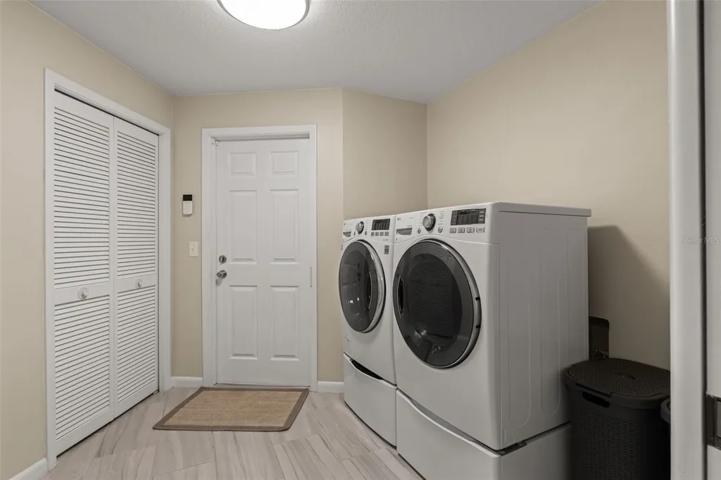 13916 Middle Park Drive Tampa FL 33624
